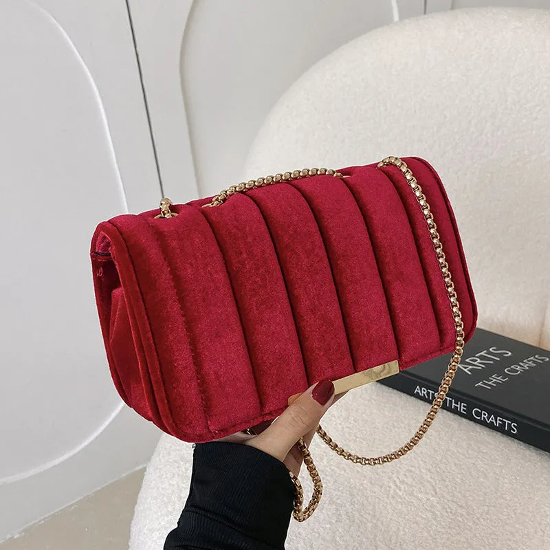 Christine – Velvet Chain Crossbody Bag