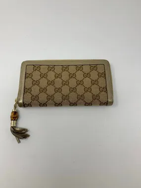 Gucci GG Supreme Wallet!