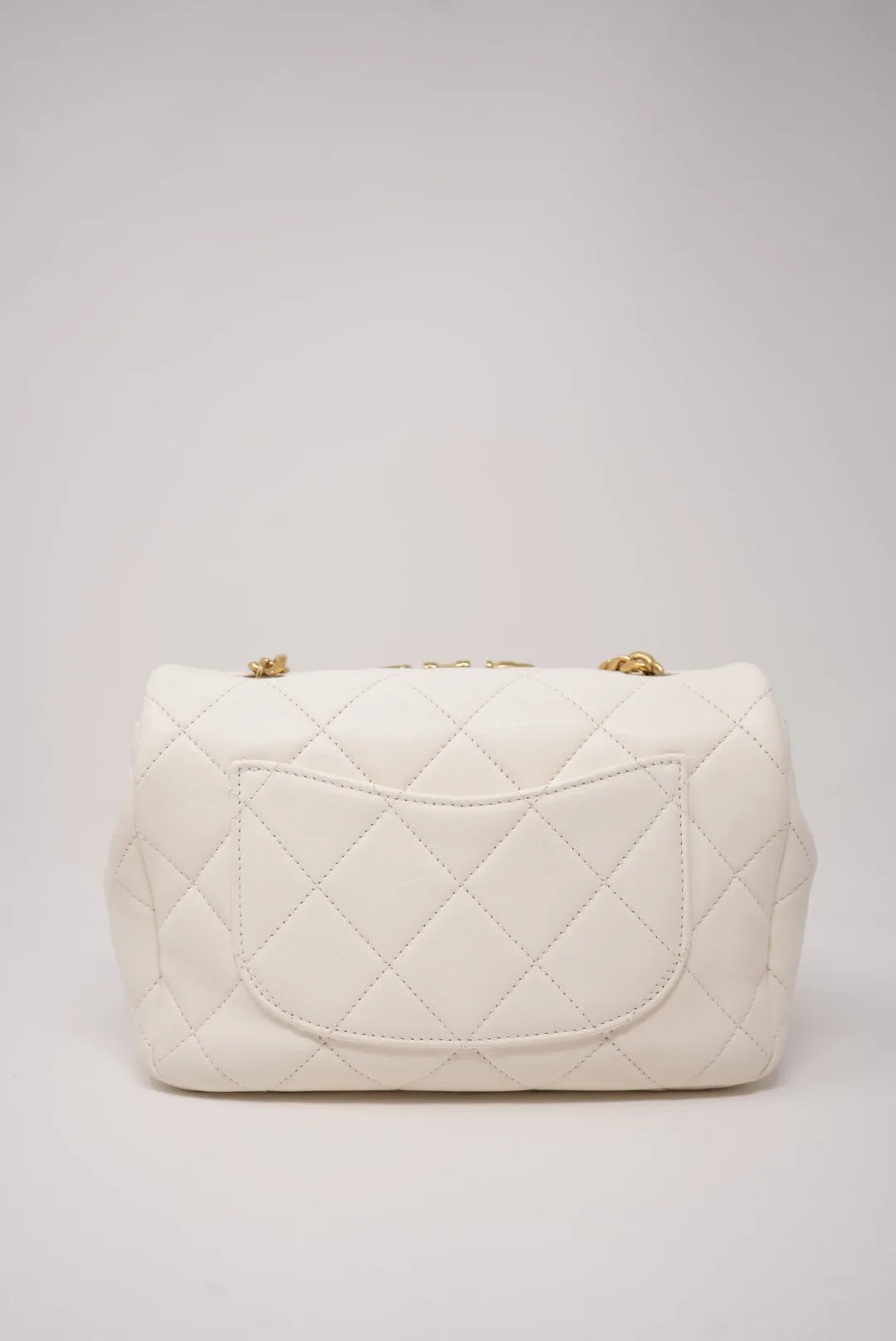 Pre-Owned Chanel SMALL FLAP BAG WITH TOP HANDLE White